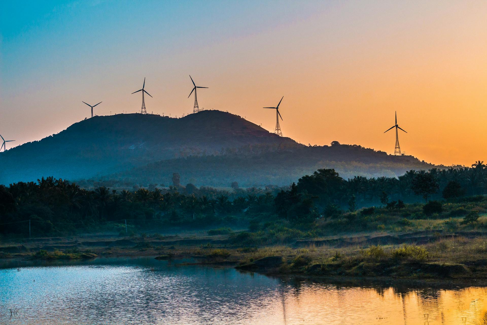 Breakthroughs in Hydrogen Based Fuel Cells for Clean Energy